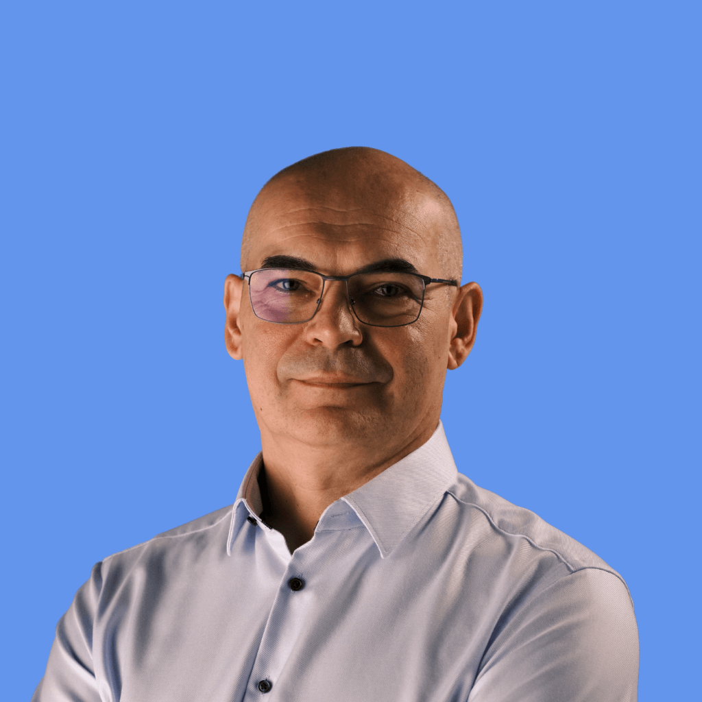 DR-UTASSY-GÁBOR-UT-KONZULENS